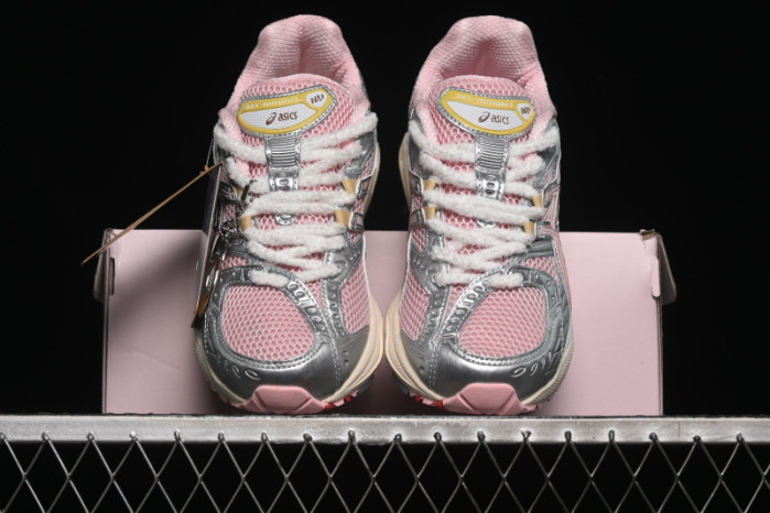 As*ic*s Vandy the Pink Gel-Nimbus 10.1 Strawberry Cream 1203A865-702