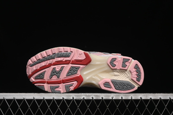 As*ic*s Vandy the Pink Gel-Nimbus 10.1 Strawberry Cream 1203A865-702