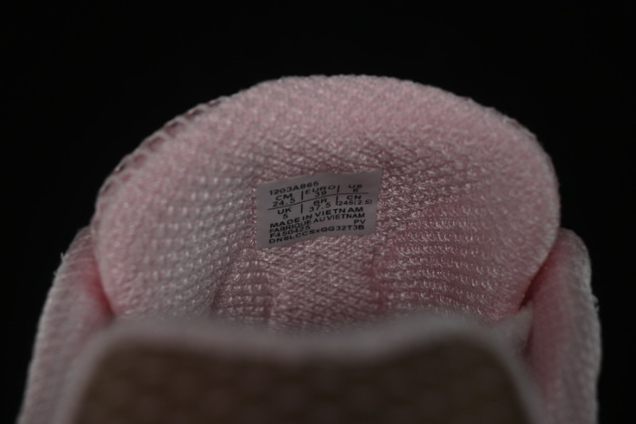 As*ic*s Vandy the Pink Gel-Nimbus 10.1 Strawberry Cream 1203A865-702