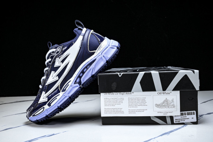 Off-White c/o Virgil Abloh