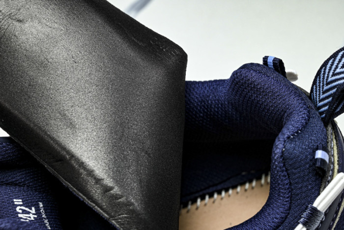 Off-White c/o Virgil Abloh