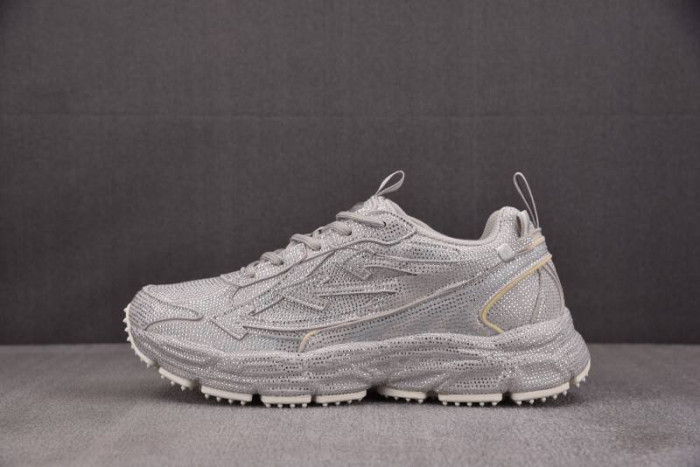 Off-White c/o Virgil Abloh