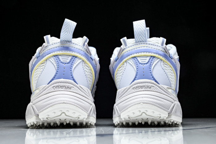 Off-White c/o Virgil Abloh