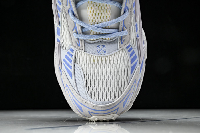 Off-White c/o Virgil Abloh