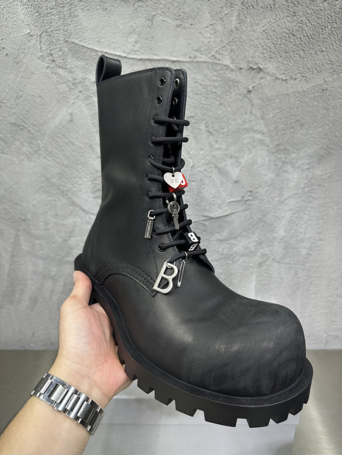 BLCG BOOTS SNEAKERS