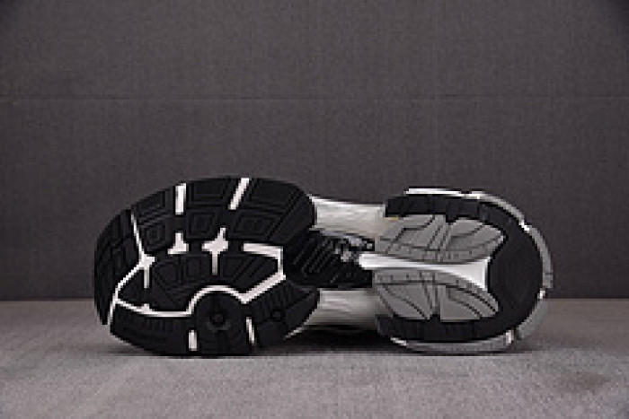 Ba*len*cia*ga Runner 677403 W3RB5 9012