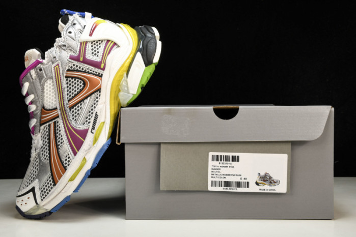 Ba*len*cia*ga Runner 772774 W3RBW-9168