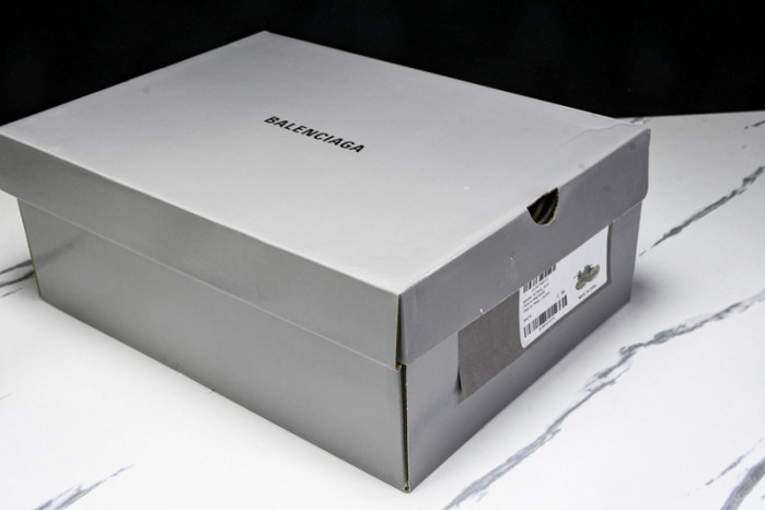 Ba*len*cia*ga TRACK 800590 WTRHK 0010