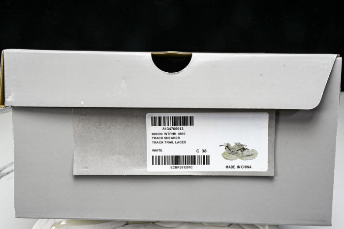 Ba*len*cia*ga TRACK 800590 WTRHK 0010