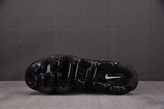 Nike Air VaporMax Plus Triple Black Men