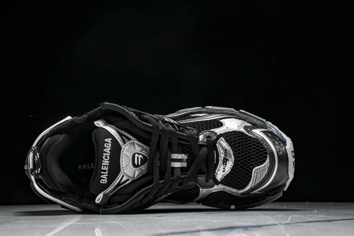 Ba*len*cia*ga Runner 772774 W3RNY 0322