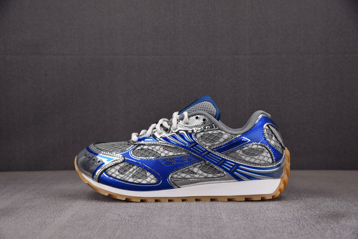 Bo*te*ga Ve*ne*ta BV037