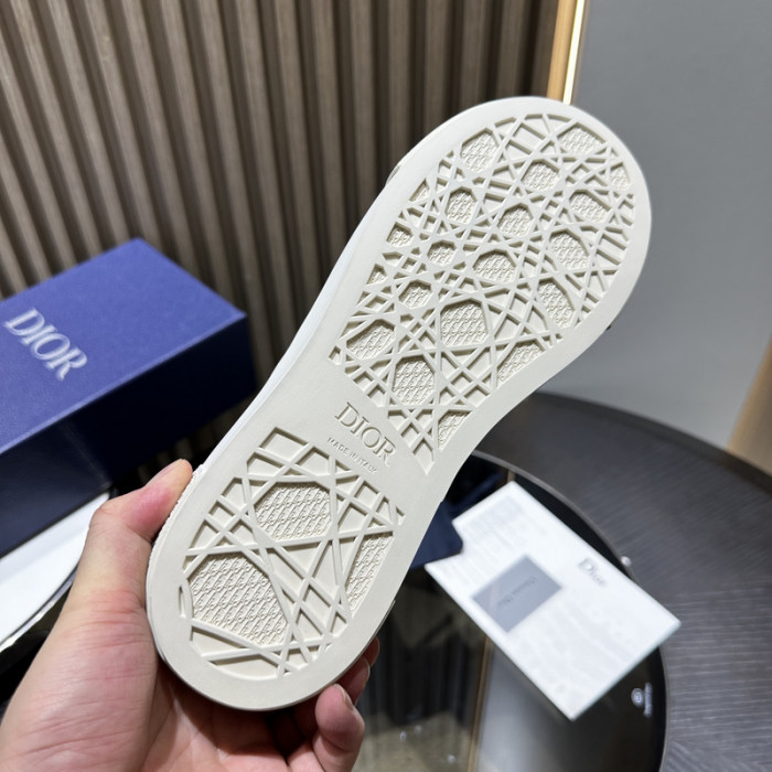 D*0r B33 SNEAKERS D20018