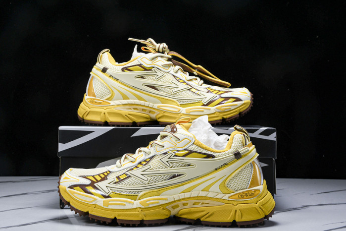 Off-White c/o Virgil Abloh