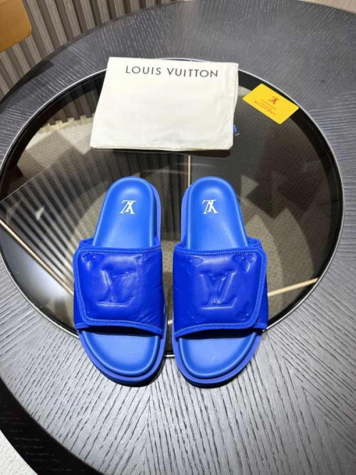 L0VT SANDALS