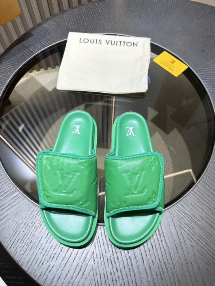 L0VT SANDALS