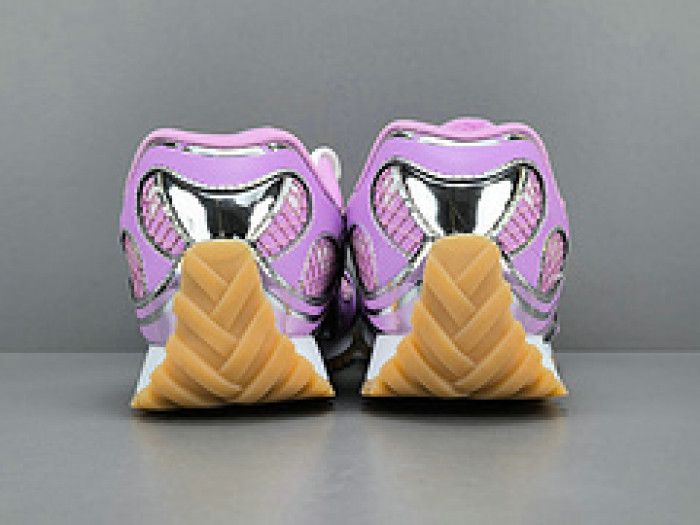 Bo*te*ga Ve*ne*ta BV039