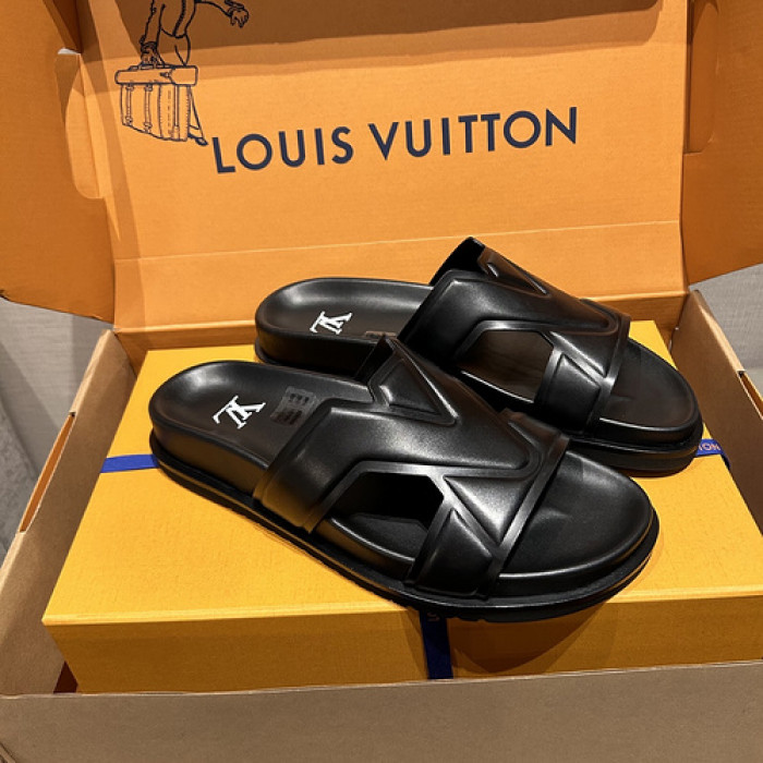 L0VT SANDALS