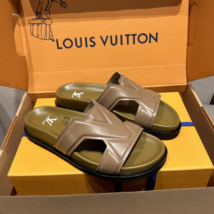 L0VT SANDALS