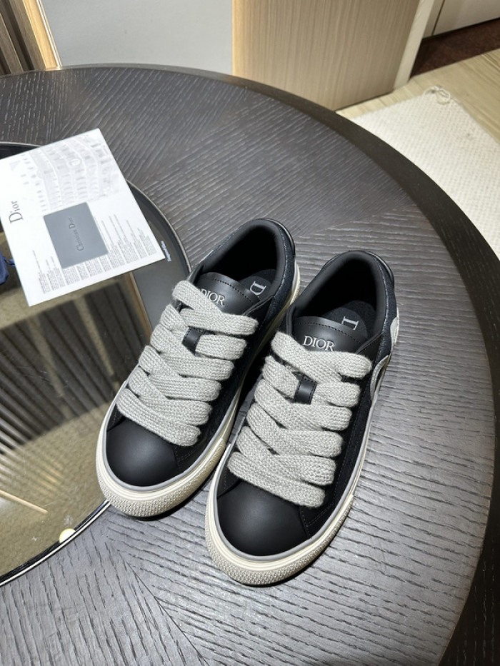 D*0r B33 SNEAKERS D20012