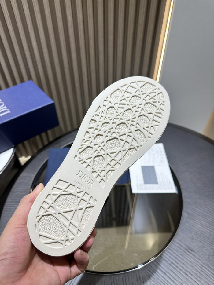 D*0r B33 SNEAKERS D20012