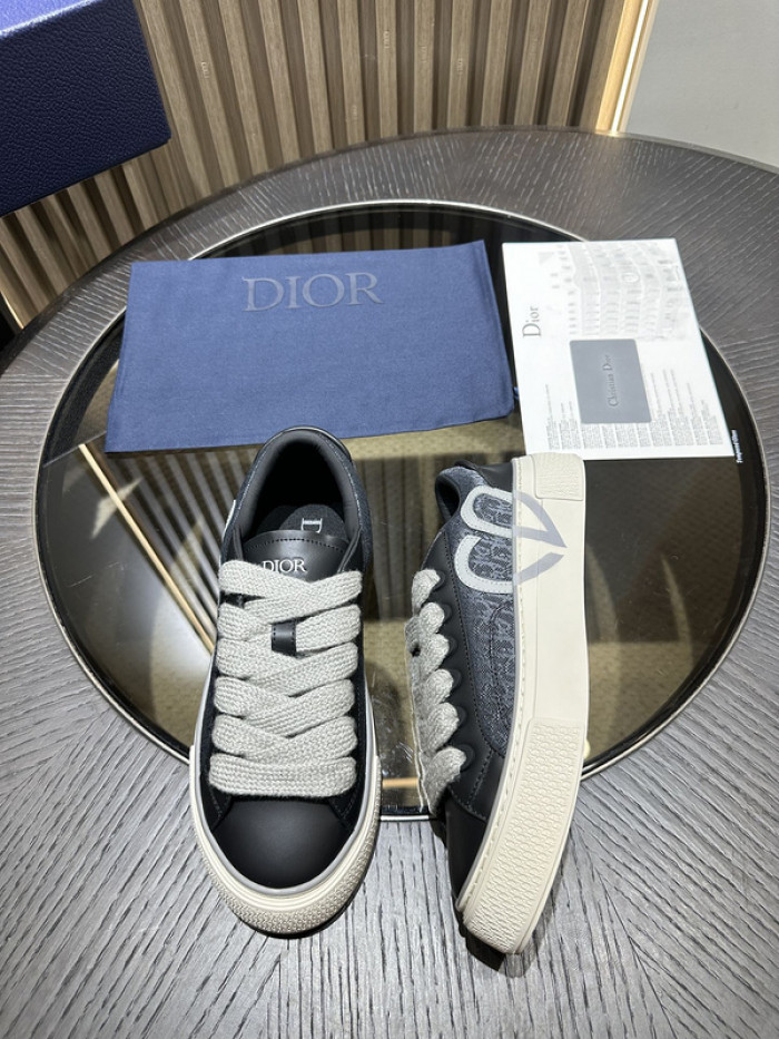 D*0r B33 SNEAKERS D20012