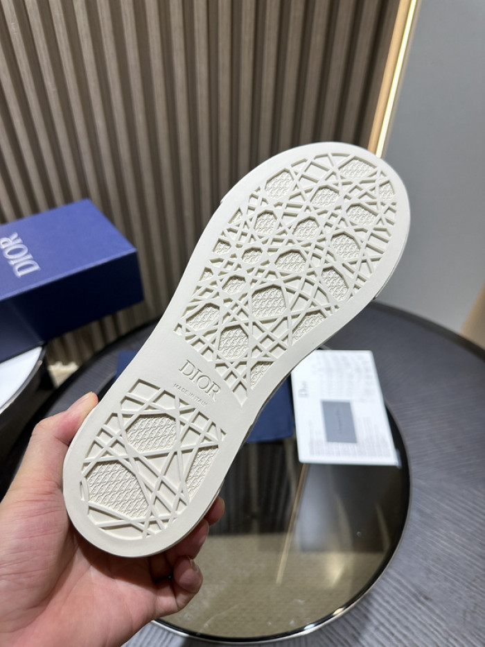 D*0r B33 SNEAKERS D20013