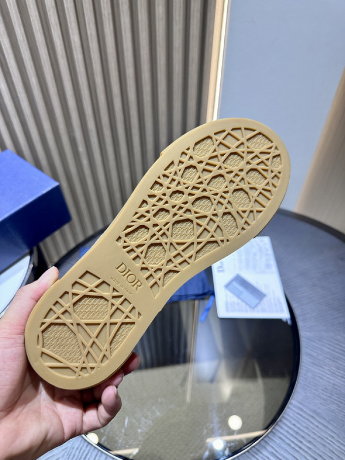 D*0r B33 SNEAKERS D20014