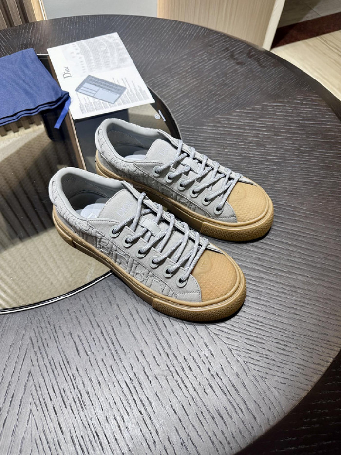 D*0r B33 SNEAKERS D20015