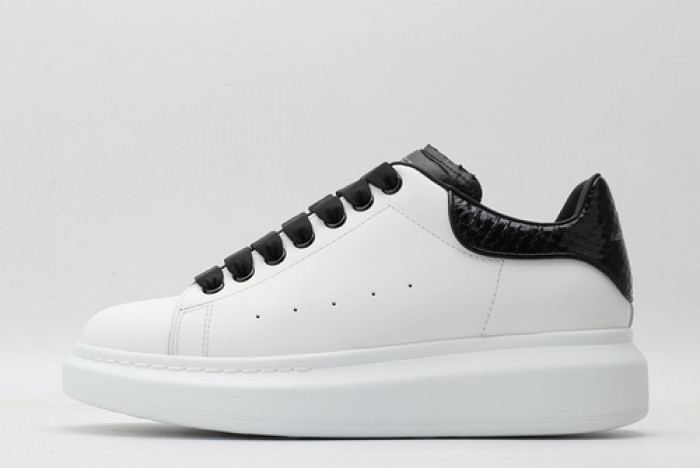 Ale*d*r M*Q*en E2712