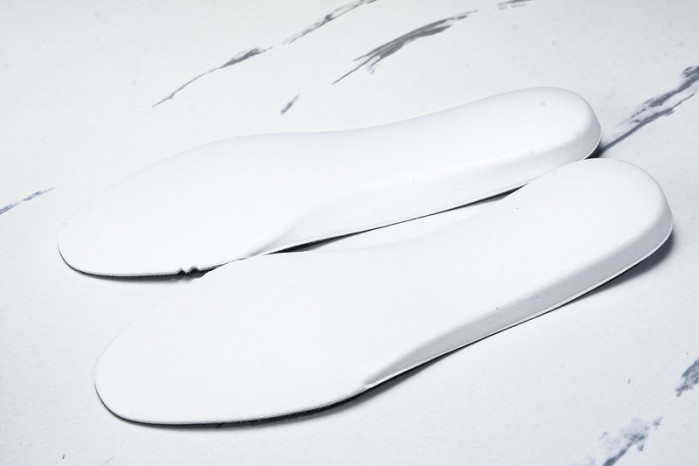 Off-White c/o Virgil Abloh