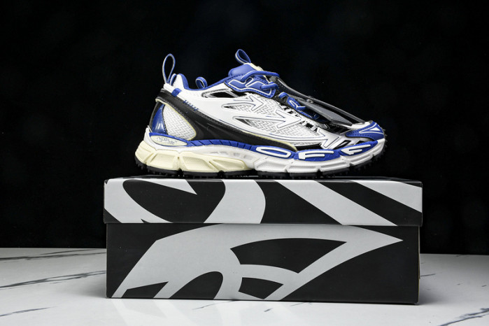 Off-White c/o Virgil Abloh