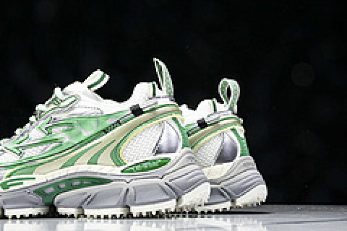 Off-White c/o Virgil Abloh