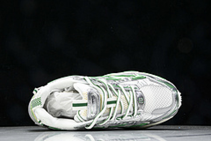 Off-White c/o Virgil Abloh