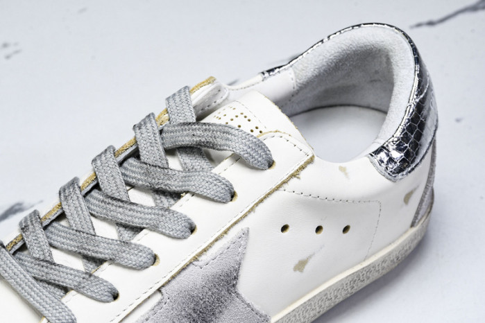 Golden Go*e S*per-Star SNEAKER GG08