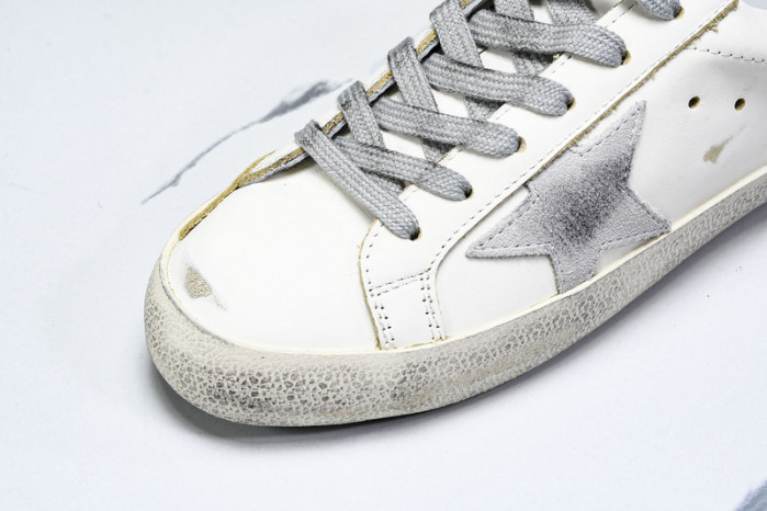 Golden Go*e S*per-Star SNEAKER GG08