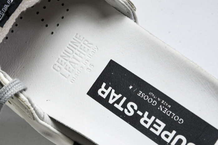 Golden Go*e S*per-Star SNEAKER GG09