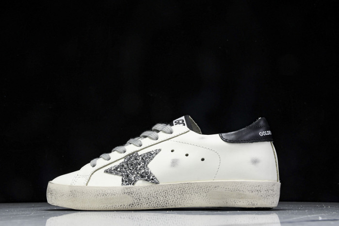 Golden Go*e S*per-Star SNEAKER GG09