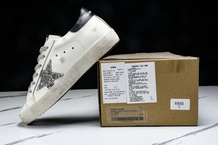 Golden Go*e S*per-Star SNEAKER GG09