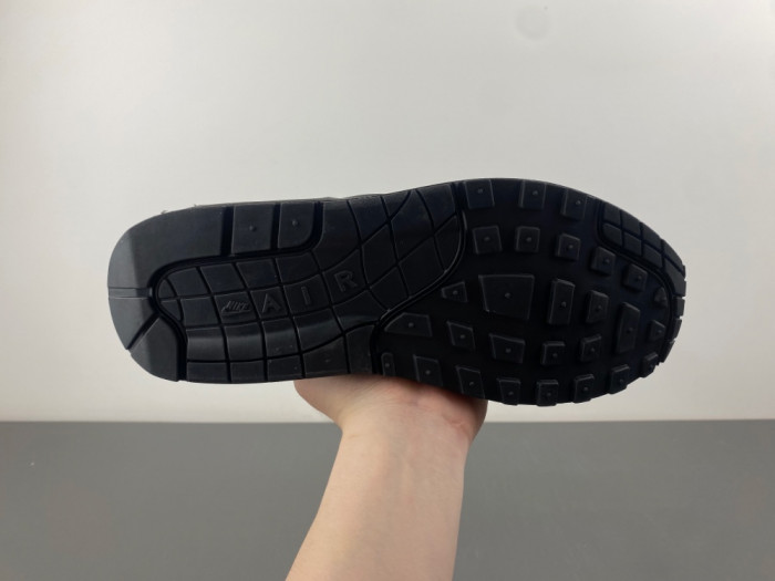 S*p*e x Nike Air Max 1 Black HF8813-001