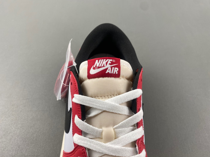 Jordan 1 Low OG "Chicago"HQ6998-600