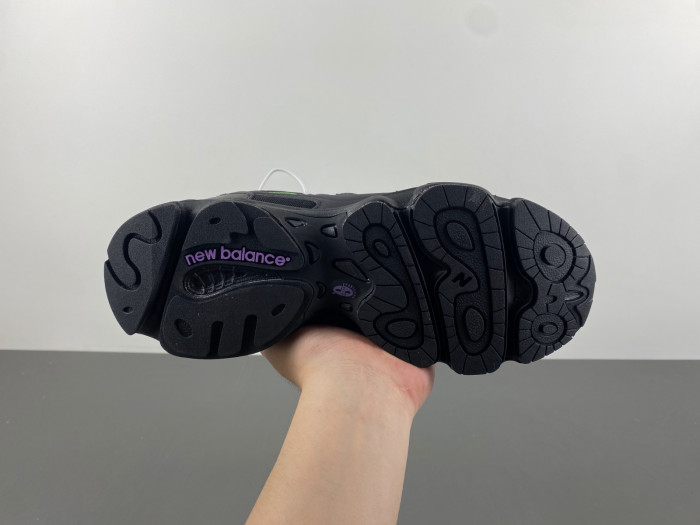 New Balance 1000 “Black Reflective” M1000TP