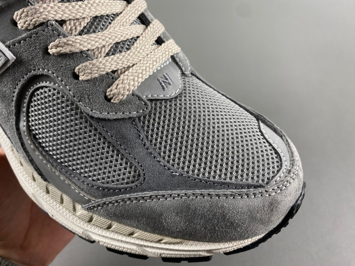 New Balance M2002RANM