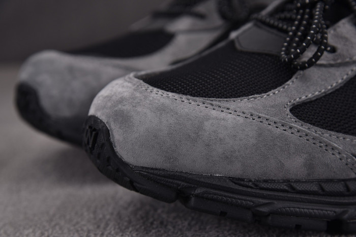 New Balance M2002RXZ