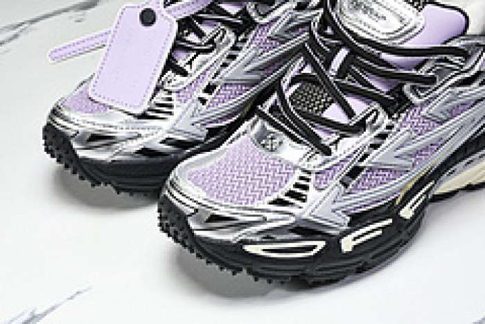 Off-White c/o Virgil Abloh