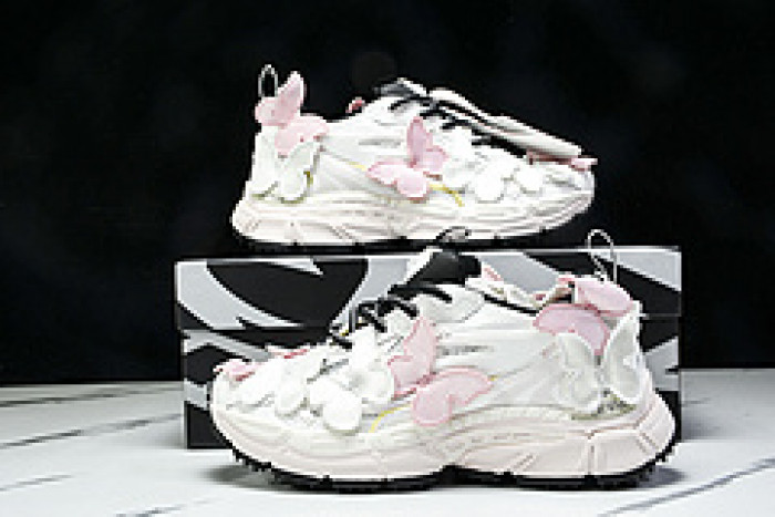 Off-White c/o Virgil Abloh