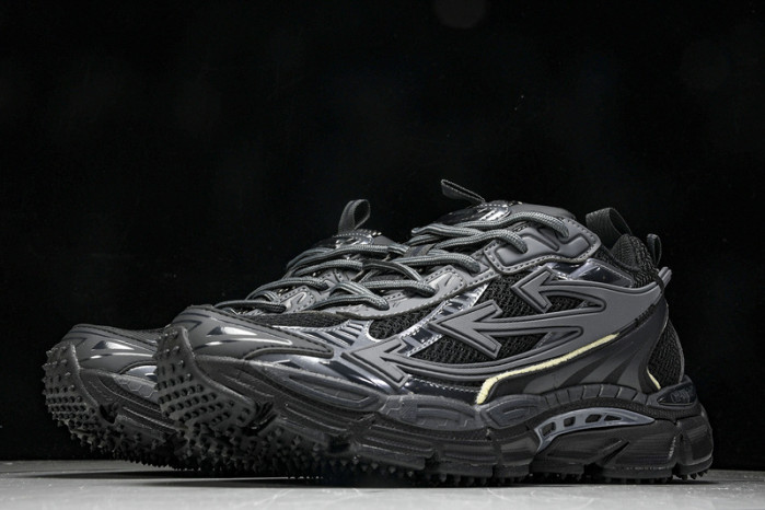 Off-White c/o Virgil Abloh