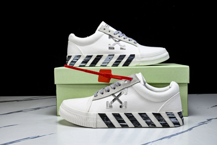 Off-White c/o Virgil Abloh