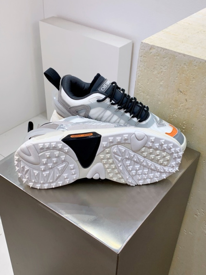 OFF-WHITE ODSY-2000