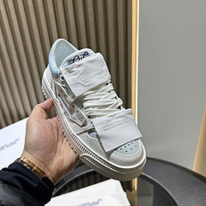 Off-White c/o Virgil Abloh